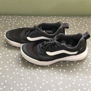 Vans Ultra Range Women’s 9/Men’s 7.5